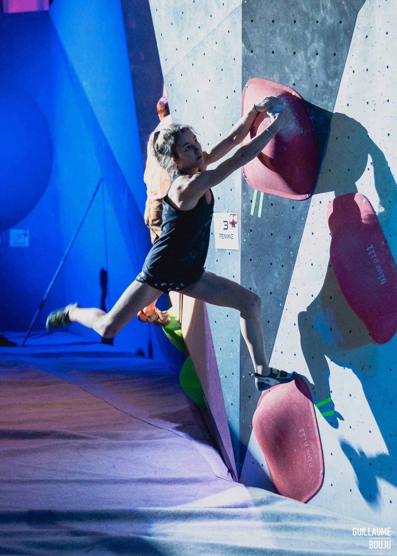 Prévenir les blessures grâce à un entraînement escalade adapté